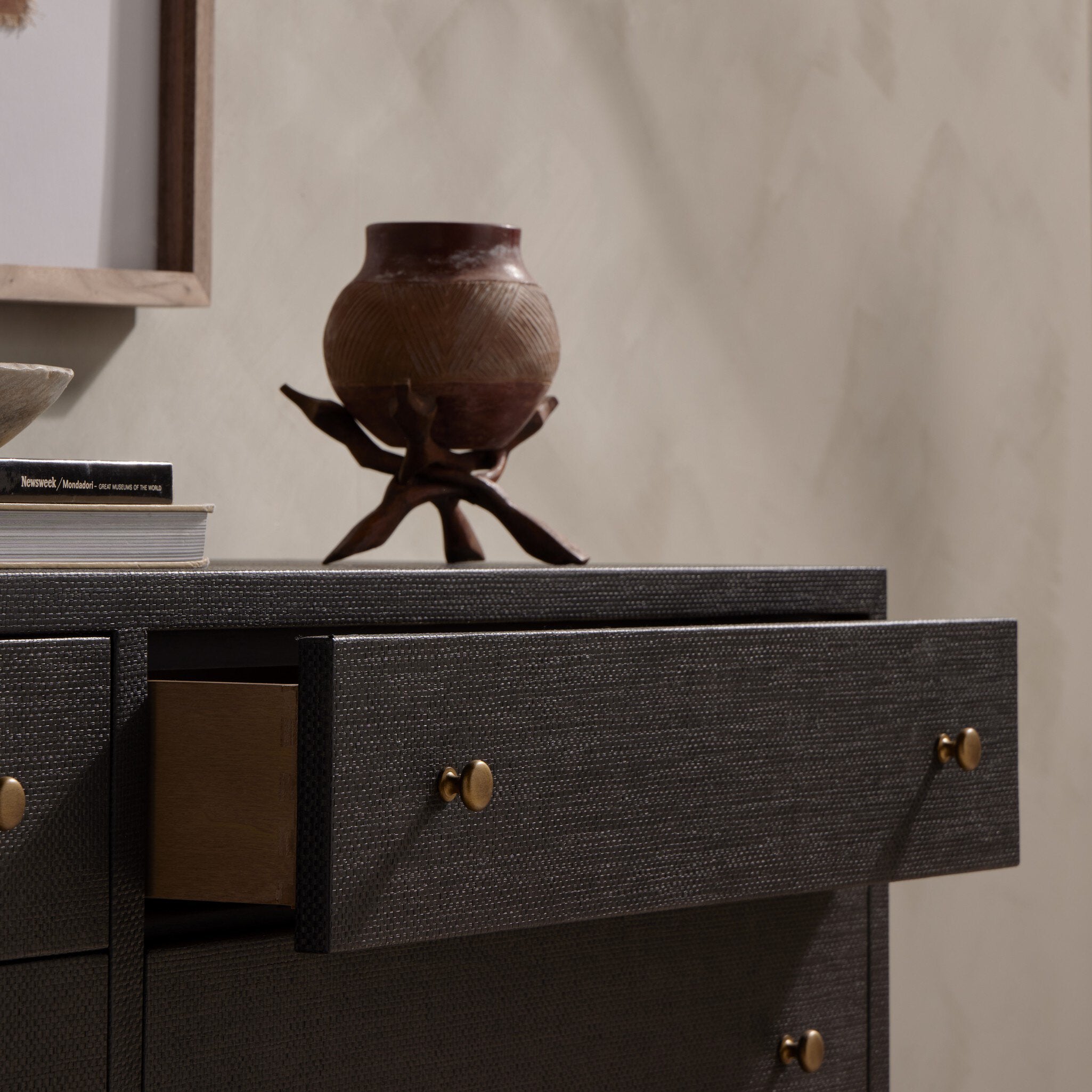 Four Hands Fiona 6 Drawer Dresser — Black Raffia-Russet Mahogany-Light Antique Brass