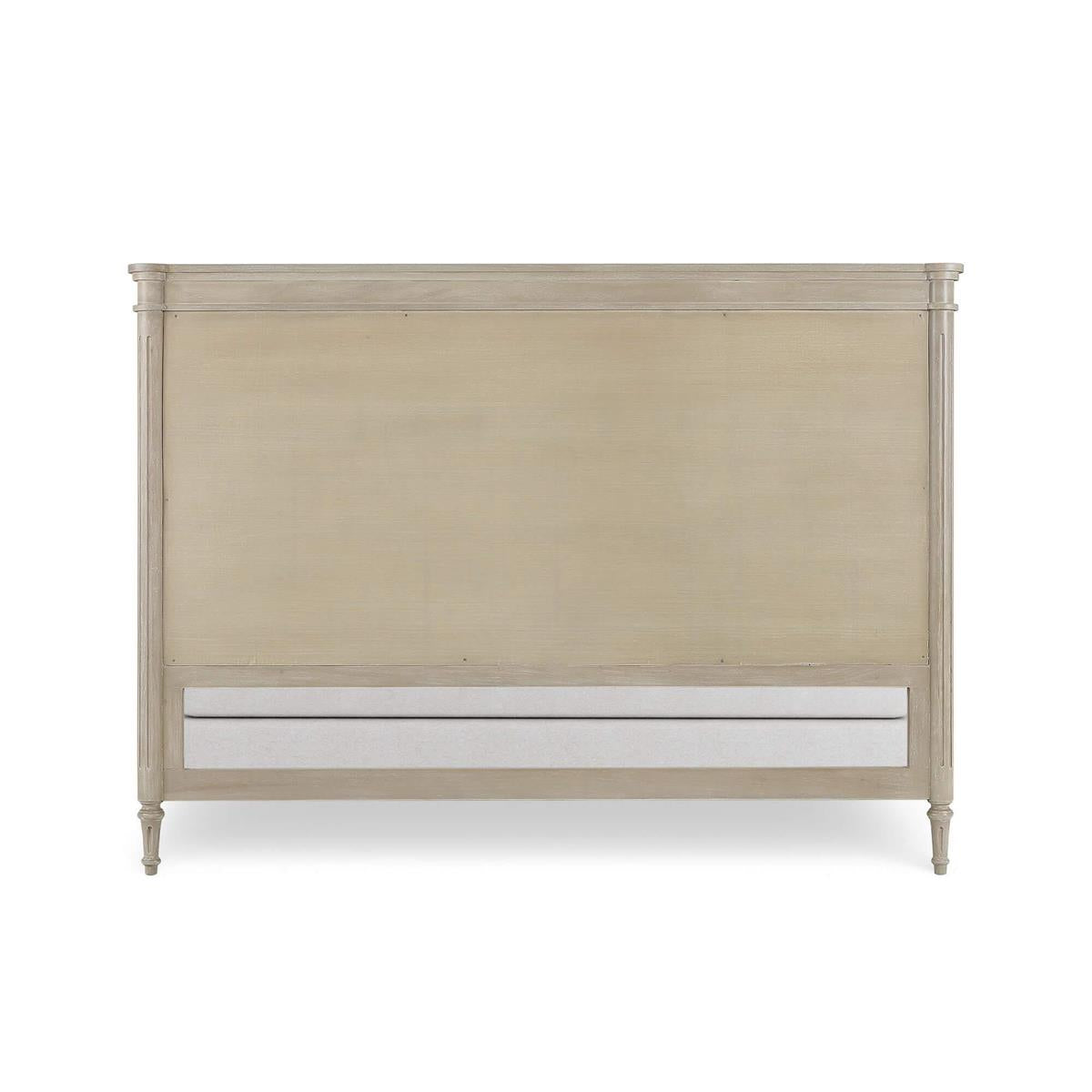 Bramble Kelly King Bed — Sandbar / Taupe Velour