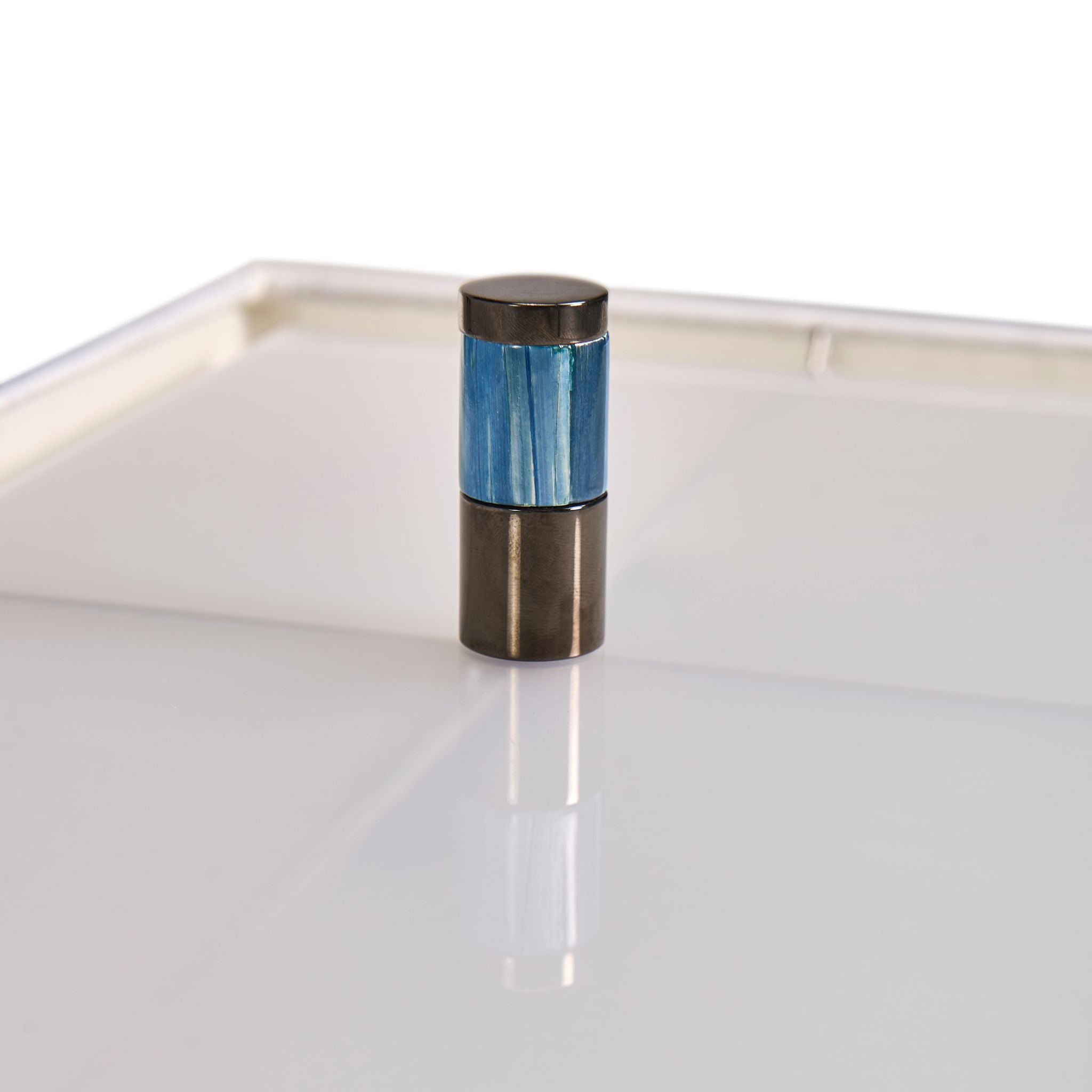 Jonathan Charles JC Modern Vertical Table Lamp — Azure Blue Straw