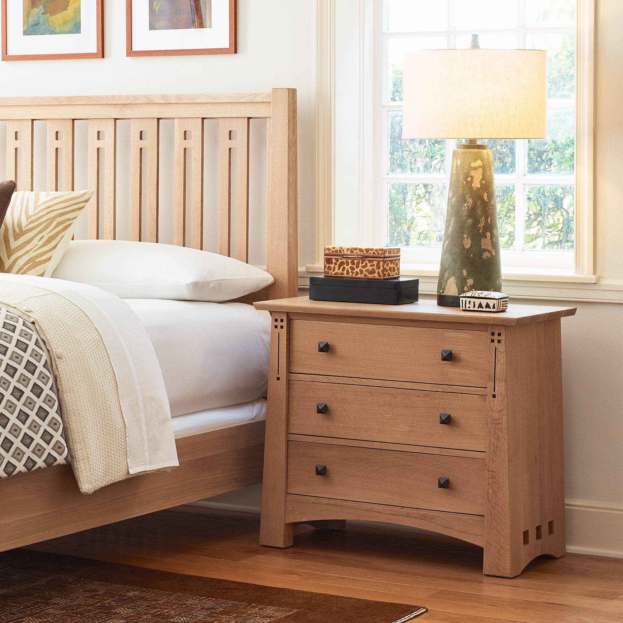 Highlands Three-Drawer Nightstand - 89-958-032