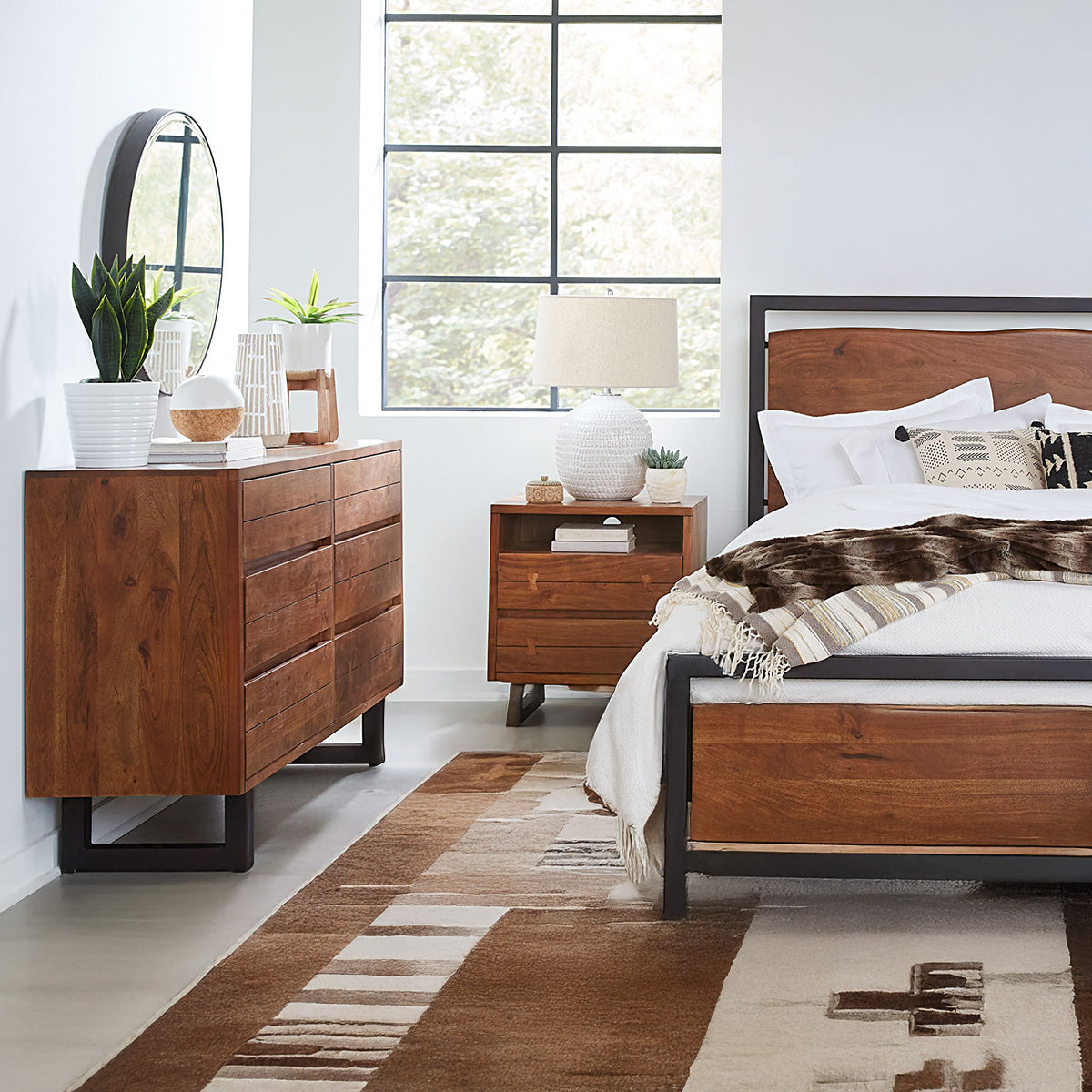 Home Trends & Design Aspen Bed — Walnut