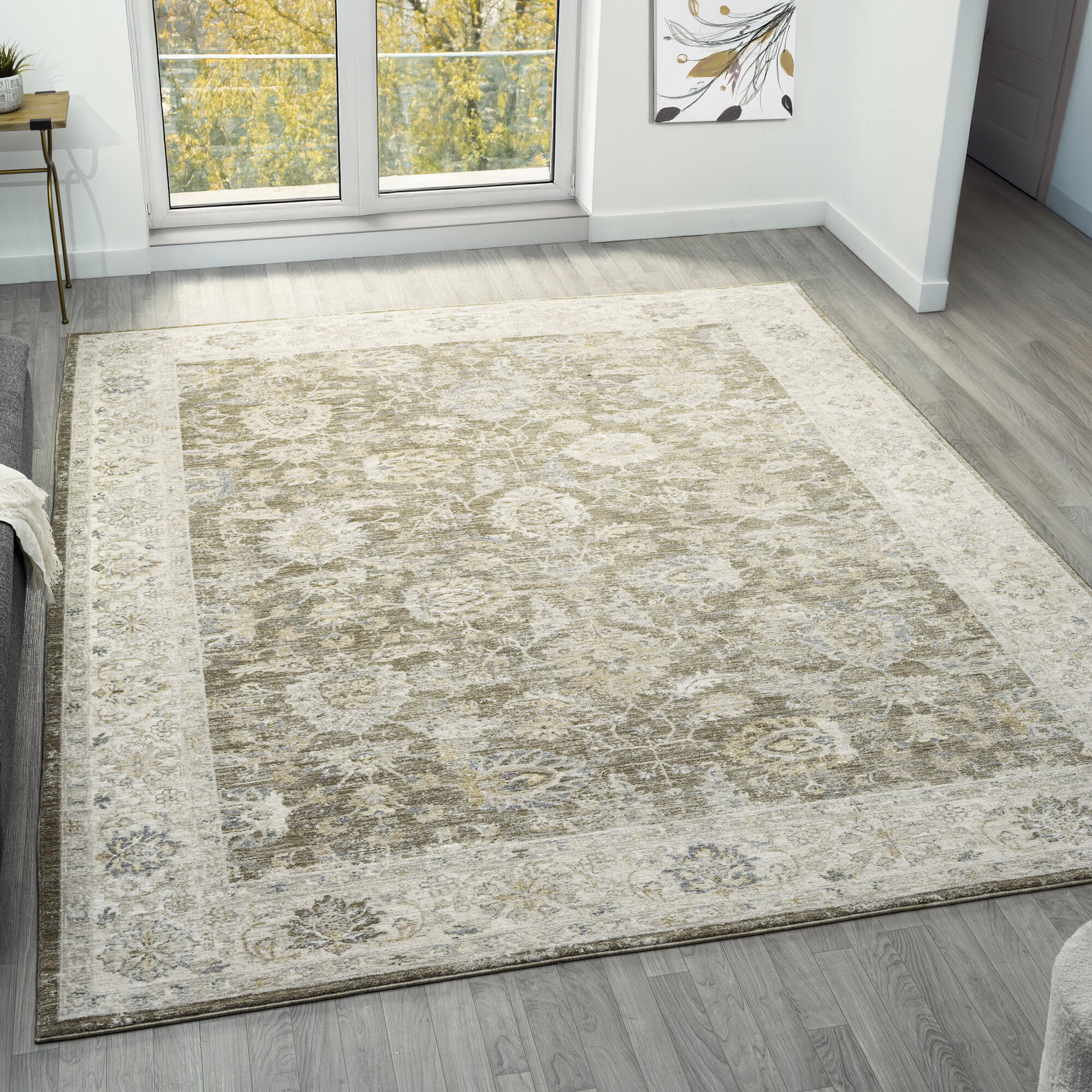 LR Home Miranda Rug — Green / Ivory