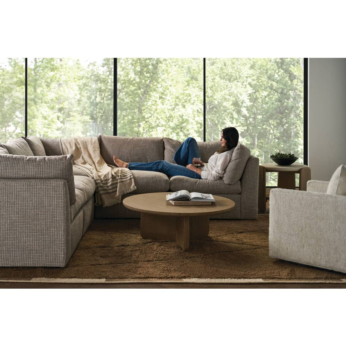 Rowe Furniture Zander Deep Sectional — Right Seated Corner Arm