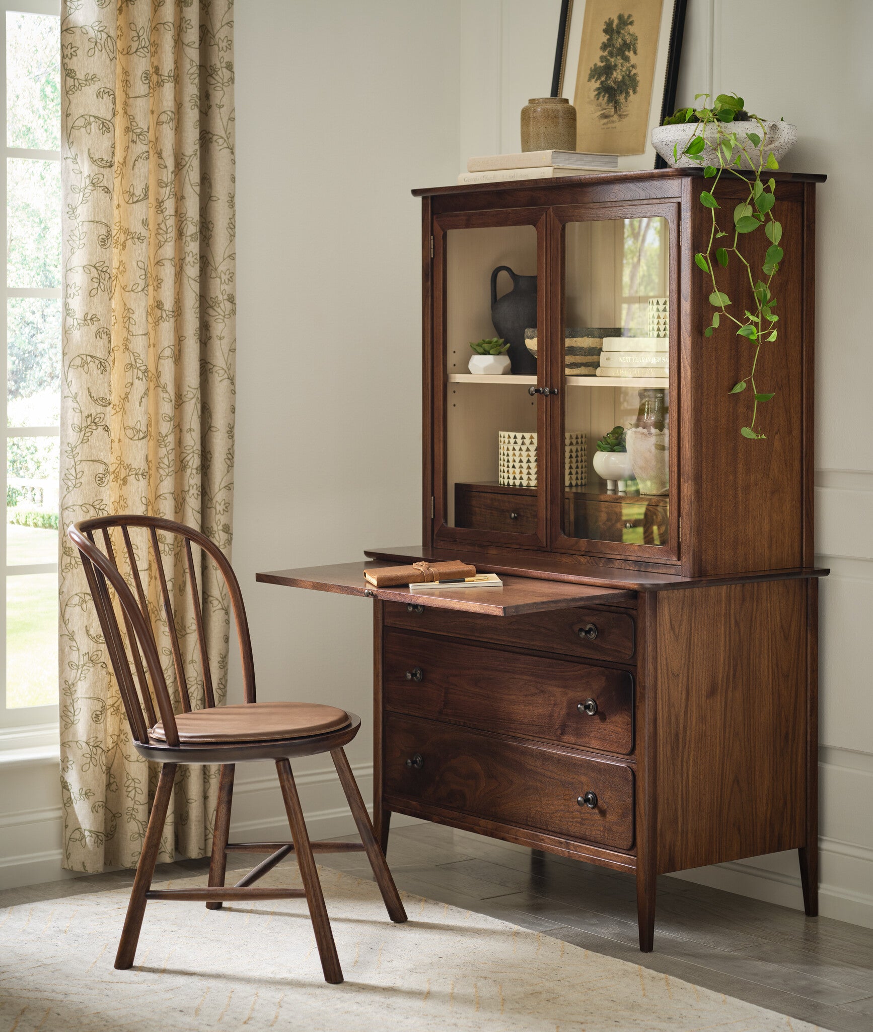 Hudson Valley Two-Door Hutch