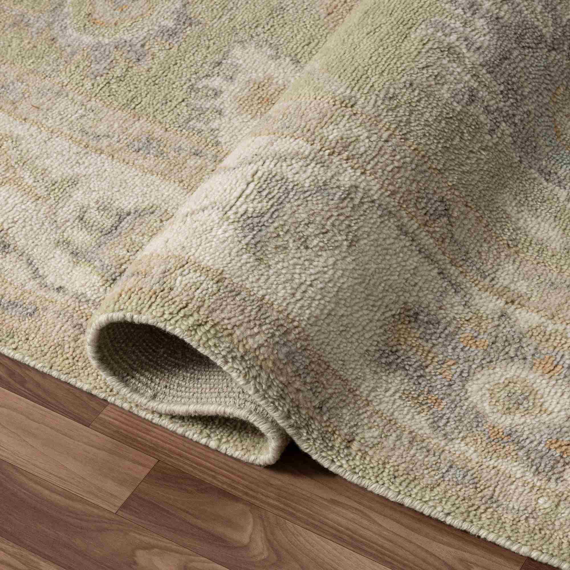 LR Home Senneh Rug — Green / Ivory
