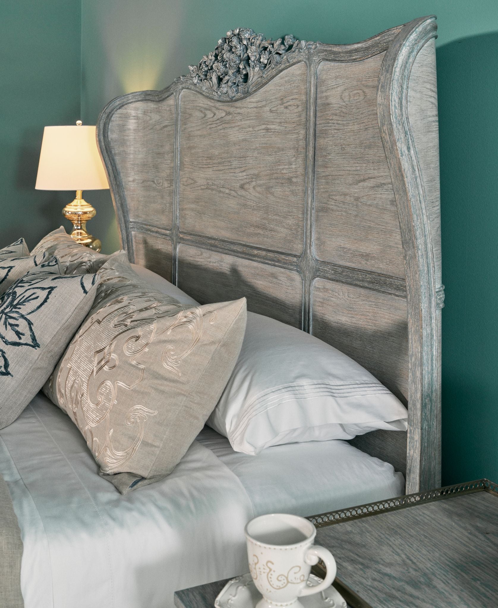Jonathan Charles Arlingham King Shelter Bed