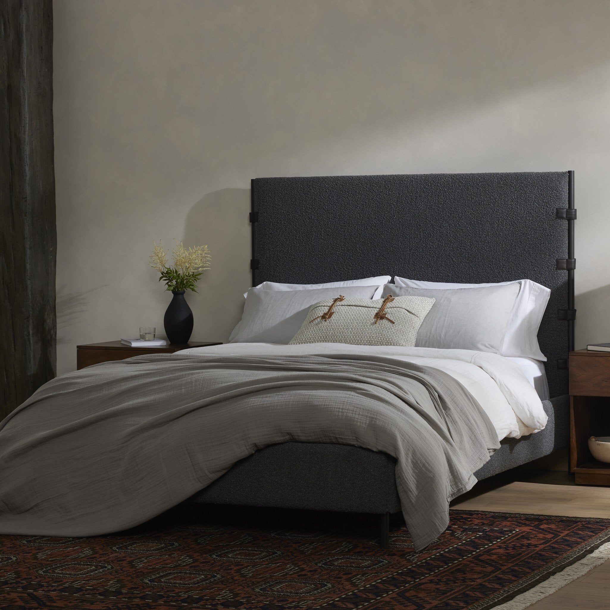 Four Hands Anderson Bed — Knoll Charcoal-Distressed Black-Waxed Black (PC)-Queen