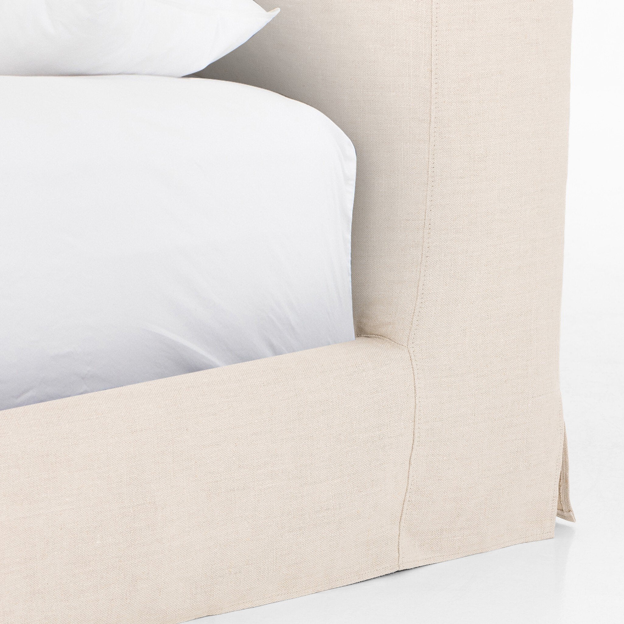 Four Hands Aidan Slipcover Bed — Brussels Natural-King