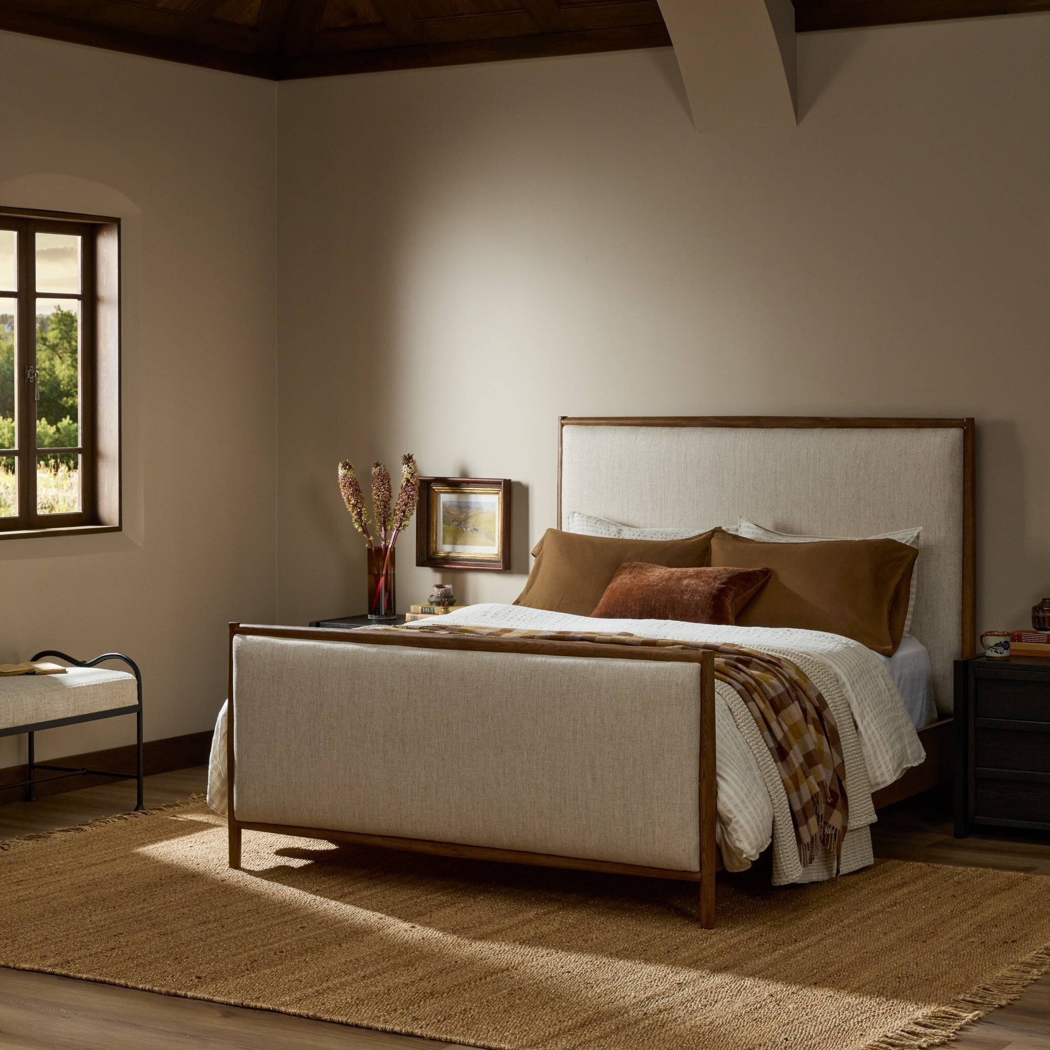 Four Hands Glenview Bed — Weathered Oak-Weathered Oak Veneer-Essence Natural-King