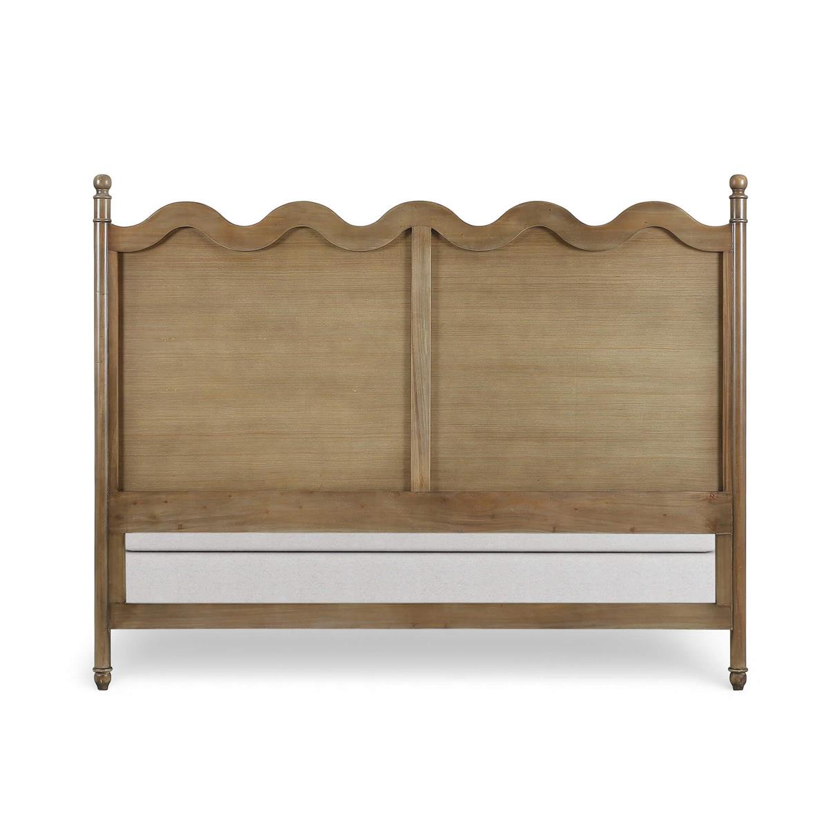 Bramble Chloe King Bed — Straw Wash / Colorado Boucle Ivory