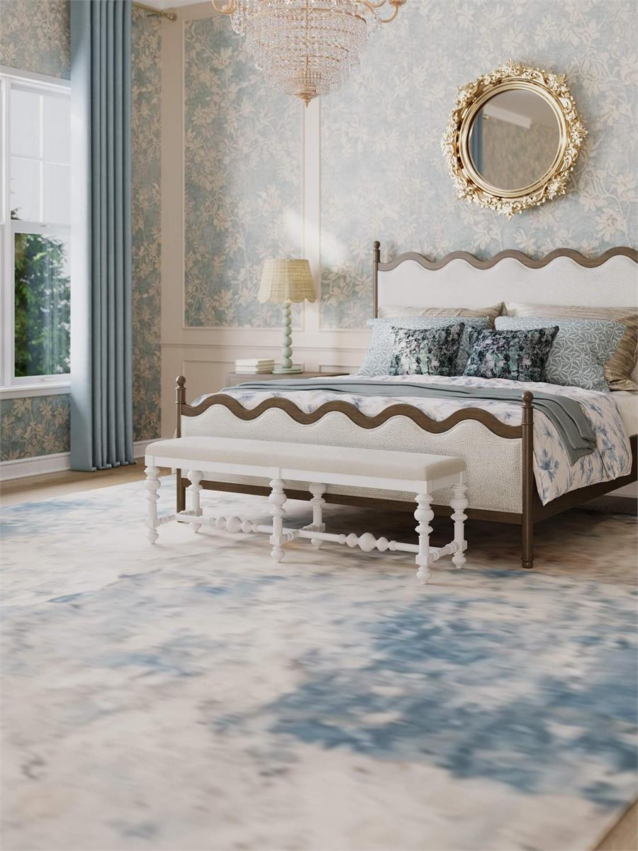 Bramble Chloe King Bed — Straw Wash / Colorado Boucle Ivory