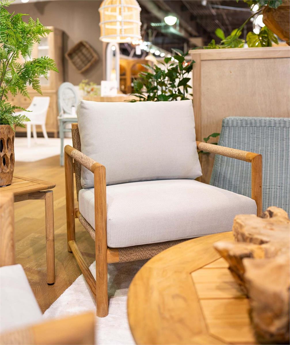 Bramble Jackson Single Seater w/ Seat & Back Cushions - Outdoor Teak — Natural Teak Fine Sanded / Sunbrella Sand Cream