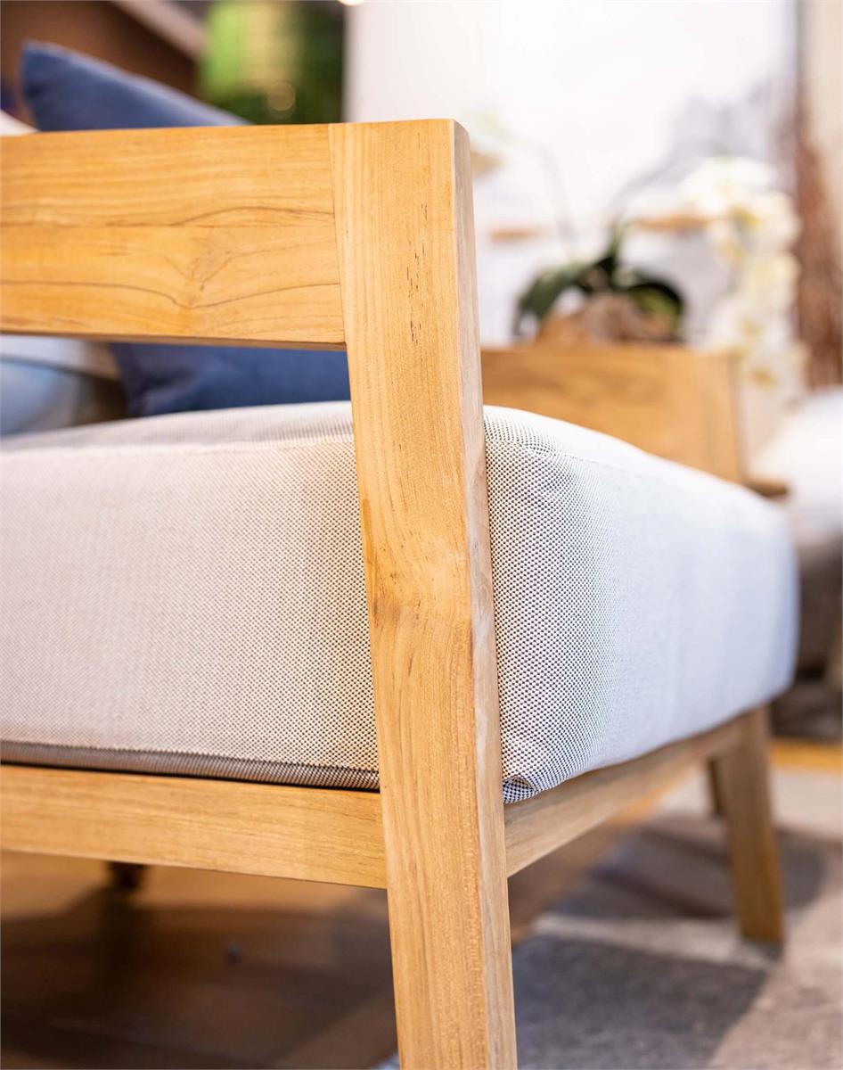 Bramble Raleigh Teak Single Seater w/ Seat & Back Cushions - Outdoor Teak — Natural Teak Fine Sanded / Sunbrella Sand Cream