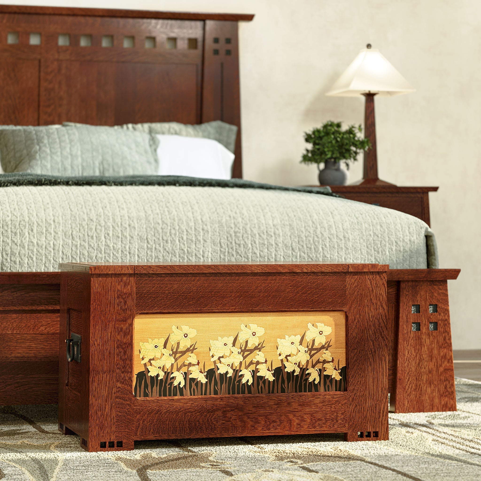 125th Anniversary Daffodil Chest