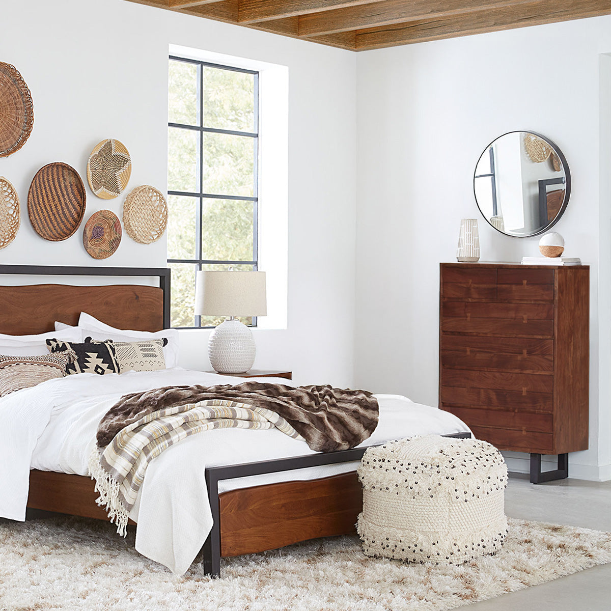 Home Trends & Design Aspen Bed — Walnut