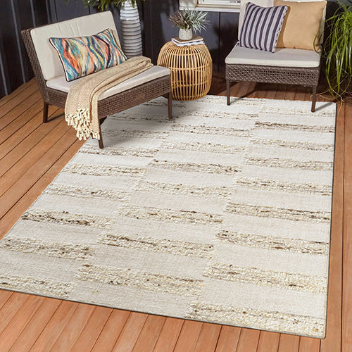 LR Home Elize Rug — White / Beige