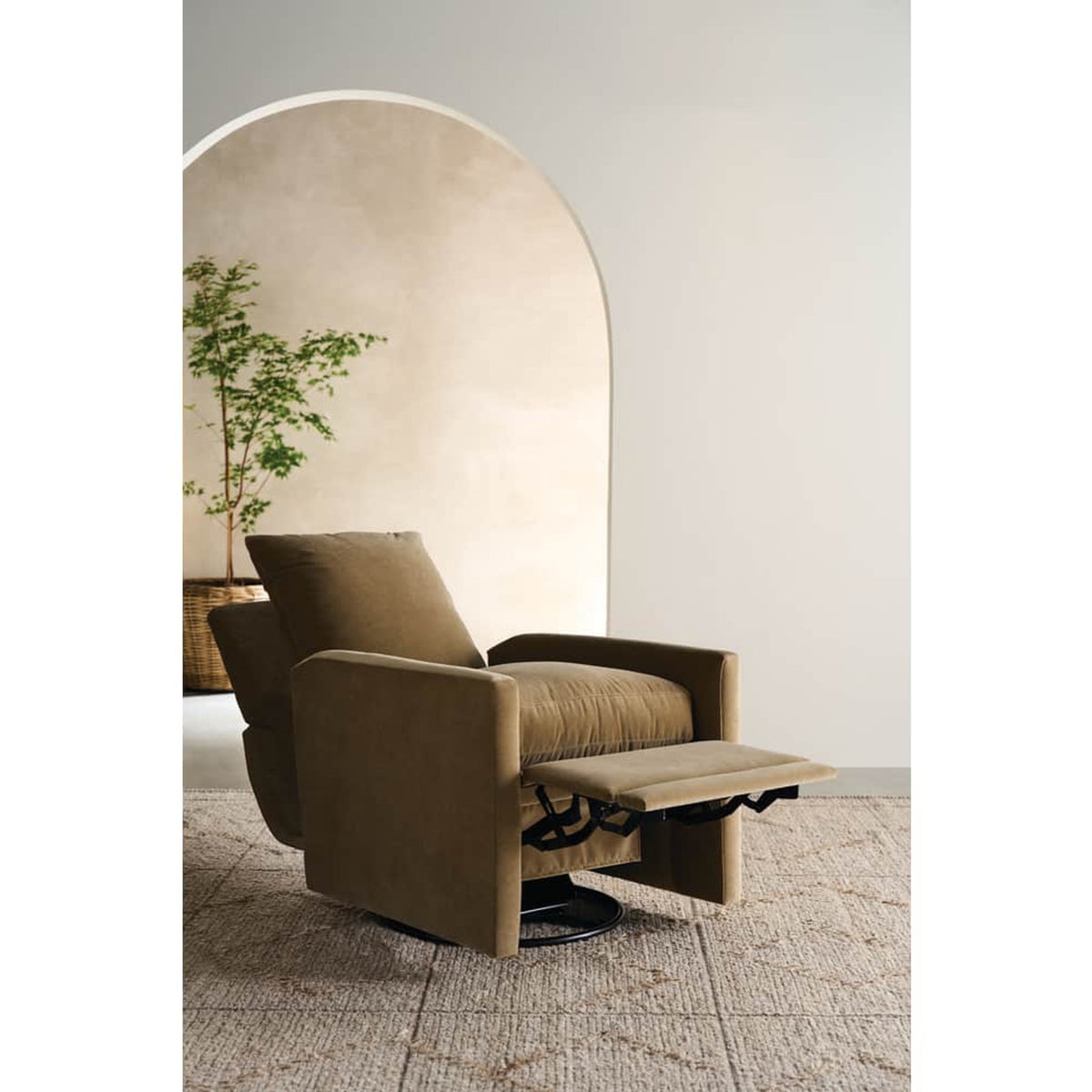 Rowe Furniture Lilah Swivel Recliner — Nugget - Performance