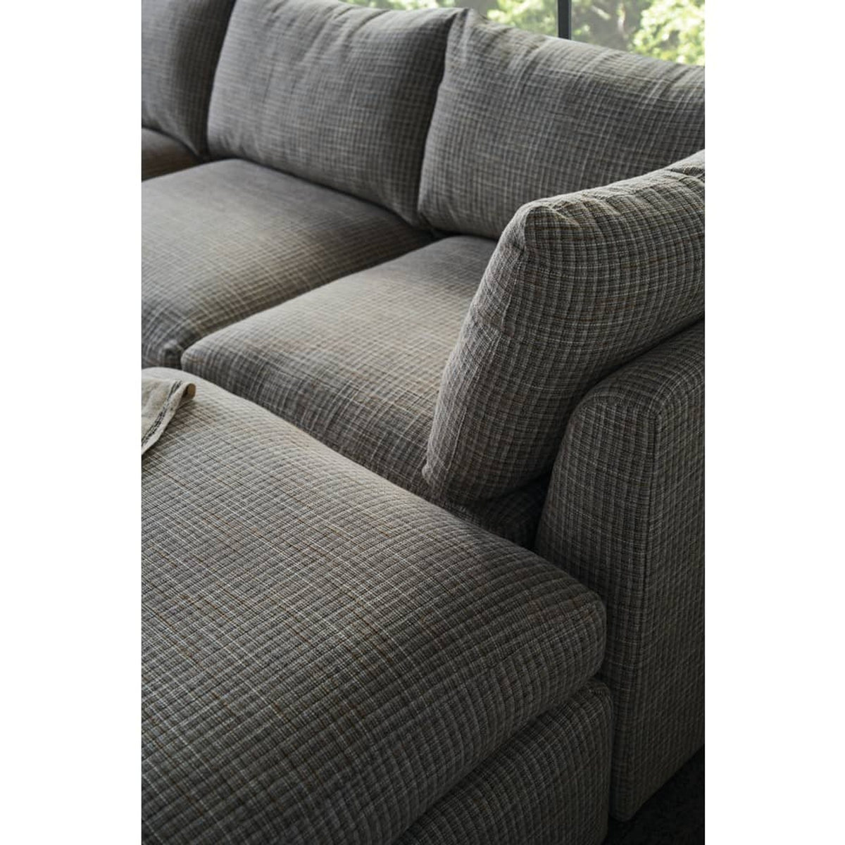Rowe Furniture Zander Deep Sectional — Right Seated Corner Arm
