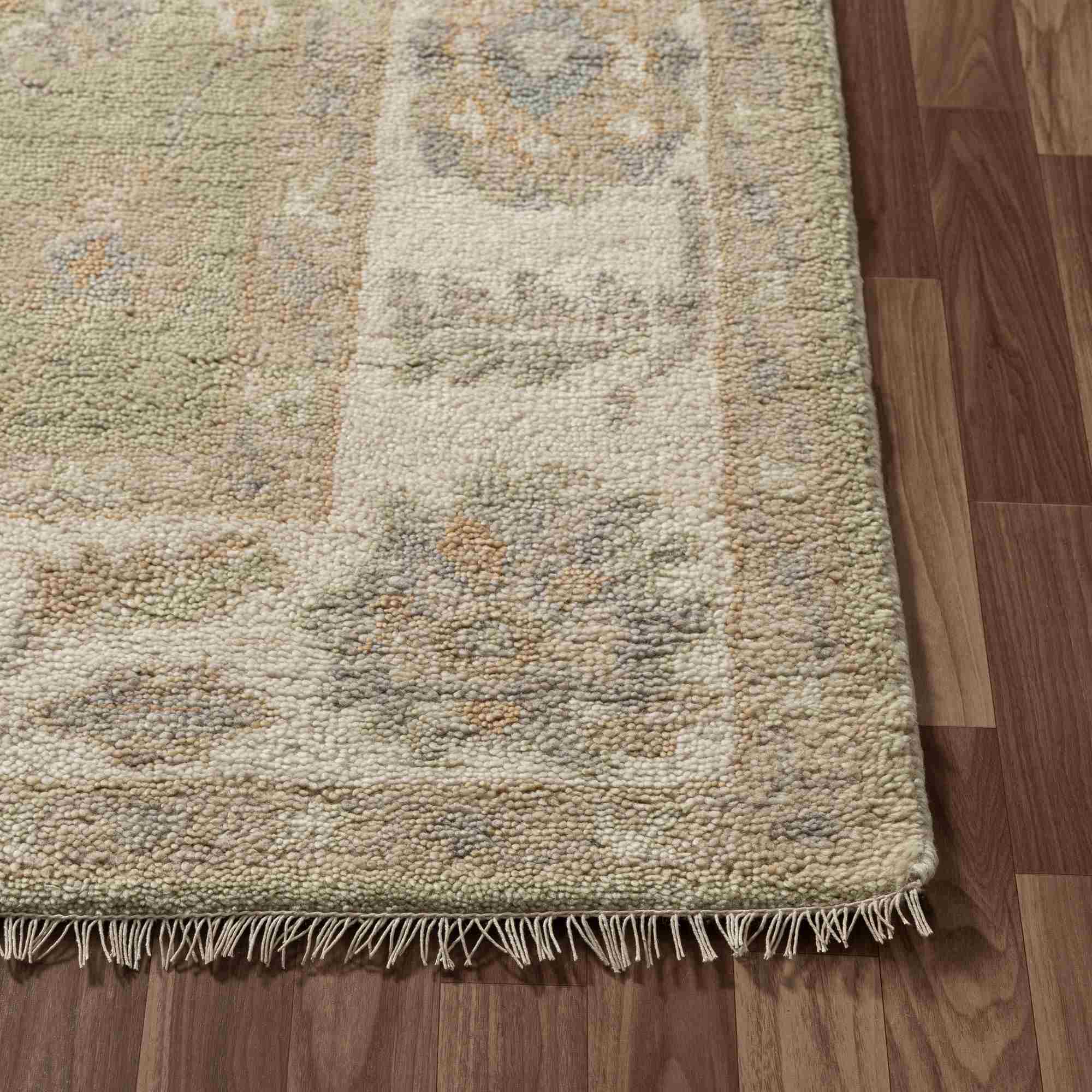 LR Home Senneh Rug — Green / Ivory